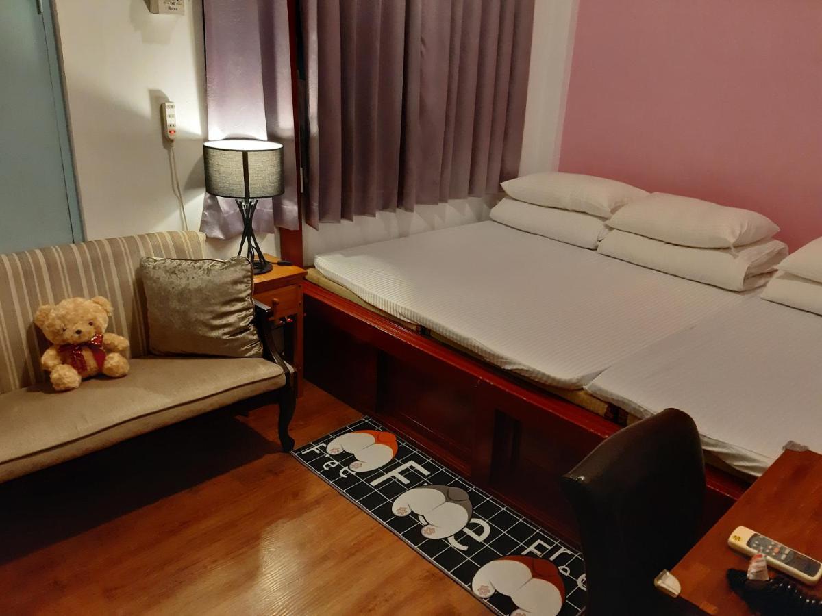 Ferienwohnung Gratitude Tainan Exterior foto