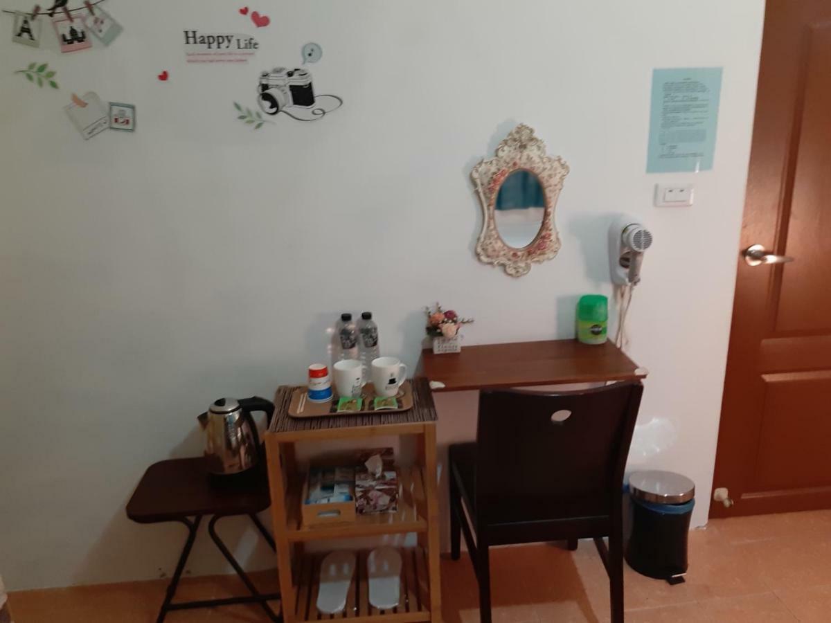 Ferienwohnung Gratitude Tainan Exterior foto